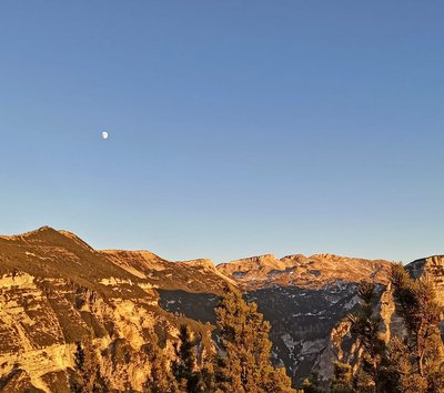 Pasubio luna tramonto