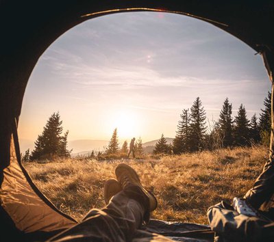 tenda porta vista dall'interno verso l'esterno